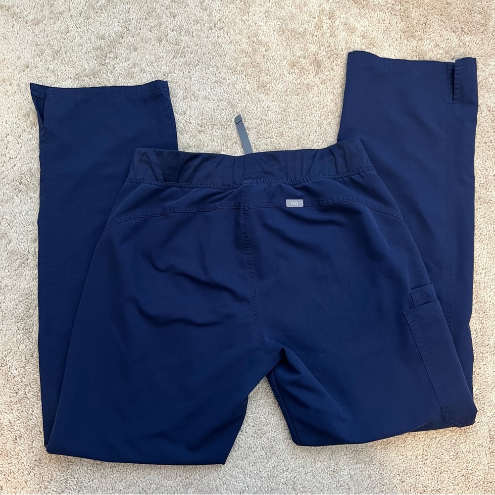 FIGS - Kade - Navy - Medium Tall - Picture 5 of 5